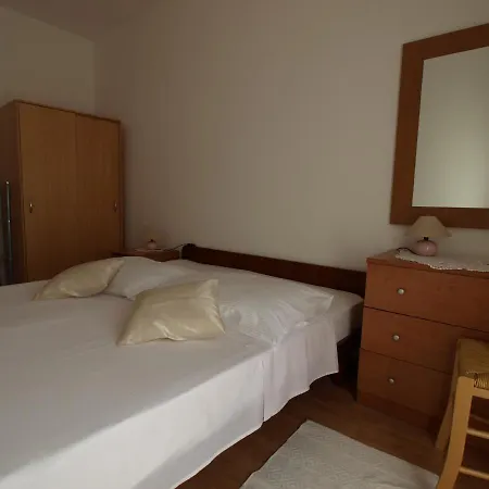 Apartment And Anka -barbat *